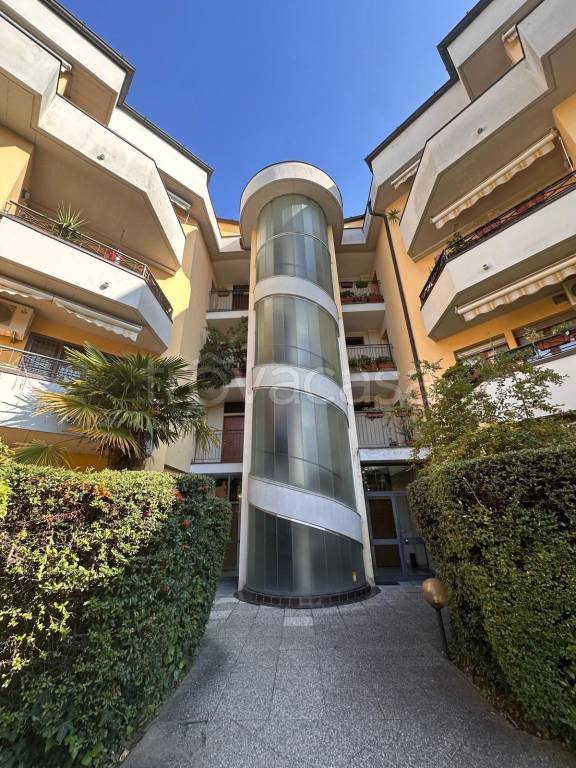 appartamento in vendita a Monza