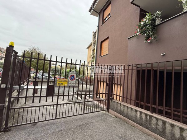 box auto in vendita a Monza