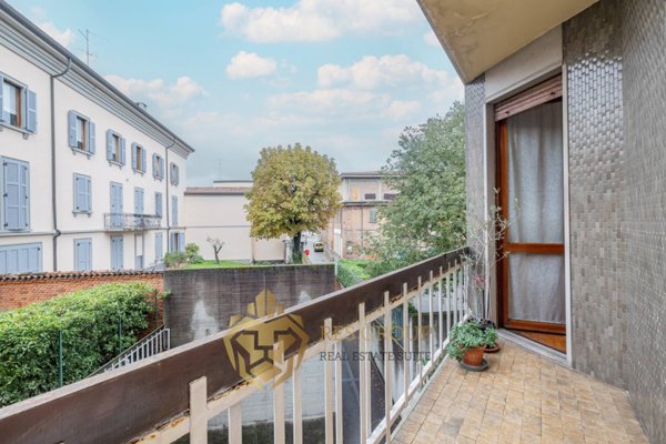appartamento in vendita a Monza in zona Centro Storico