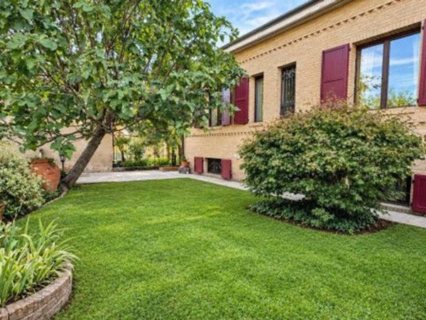 casa indipendente in vendita a Monza