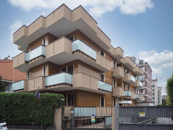 appartamento in vendita a Monza in zona Centro Storico