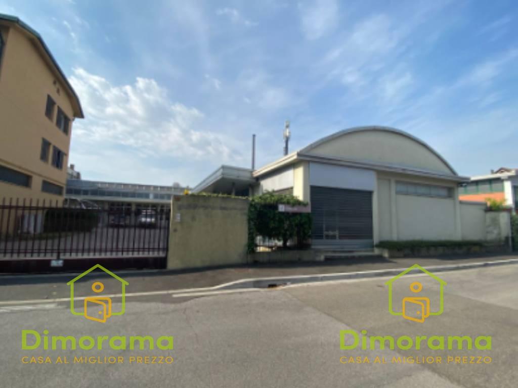 locale commerciale in vendita a Muggiò in zona Taccona