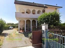 casa indipendente in vendita a Muggiò