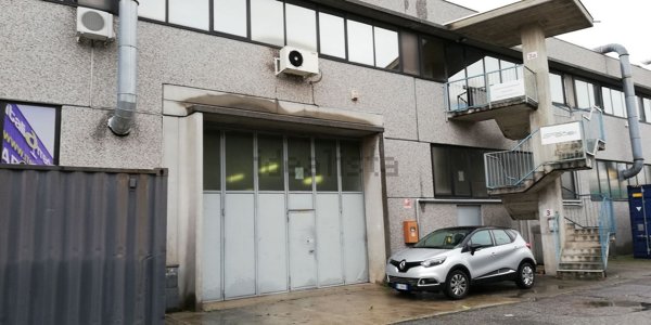 capannone in vendita a Muggiò