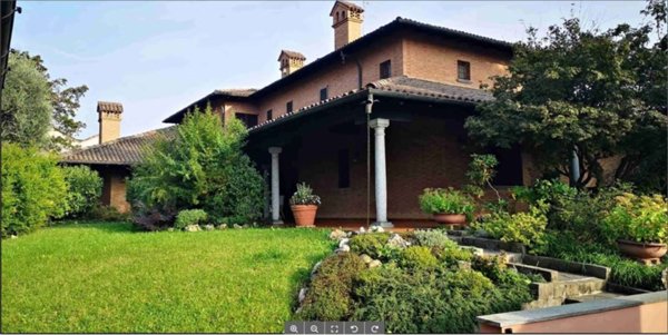 casa indipendente in vendita a Muggiò