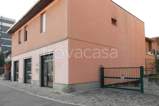 ufficio in vendita a Muggiò