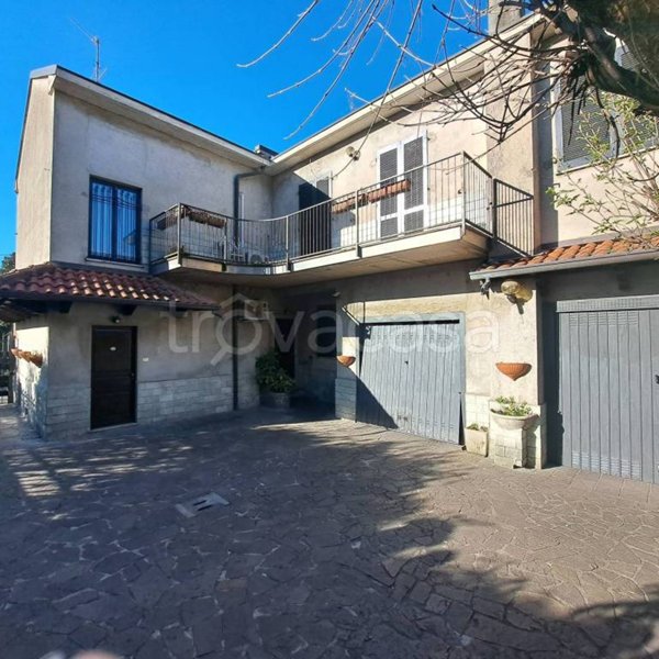 casa indipendente in vendita a Muggiò