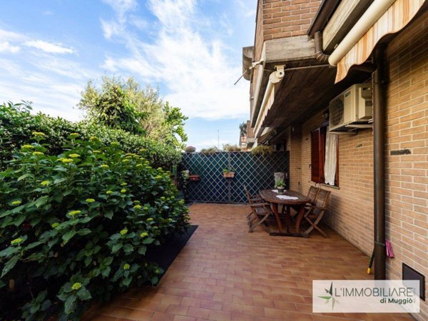 casa indipendente in vendita a Muggiò
