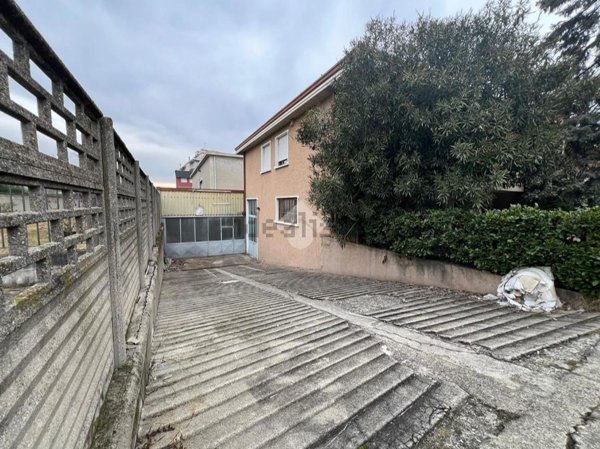 loft in vendita a Muggiò