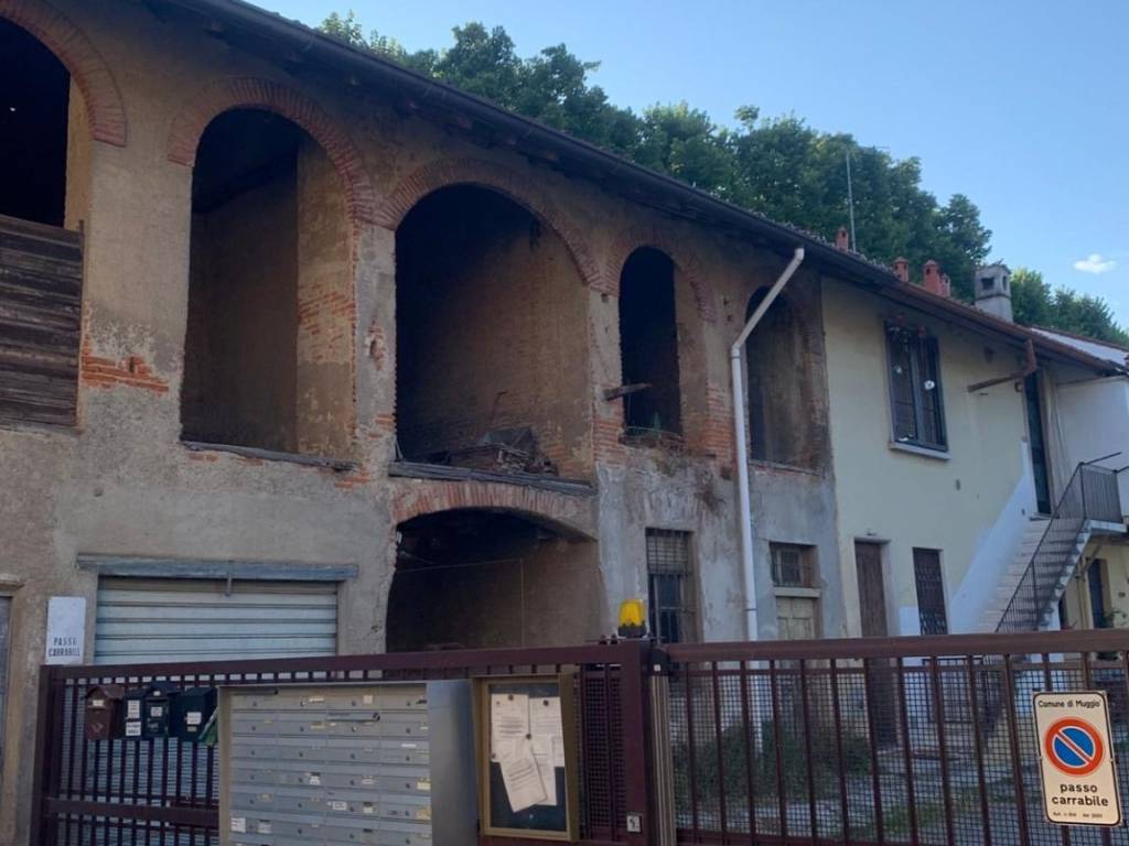 casa indipendente in vendita a Muggiò