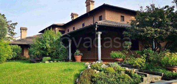 casa indipendente in vendita a Muggiò