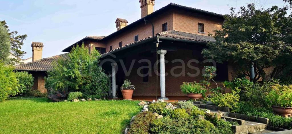 casa indipendente in vendita a Muggiò