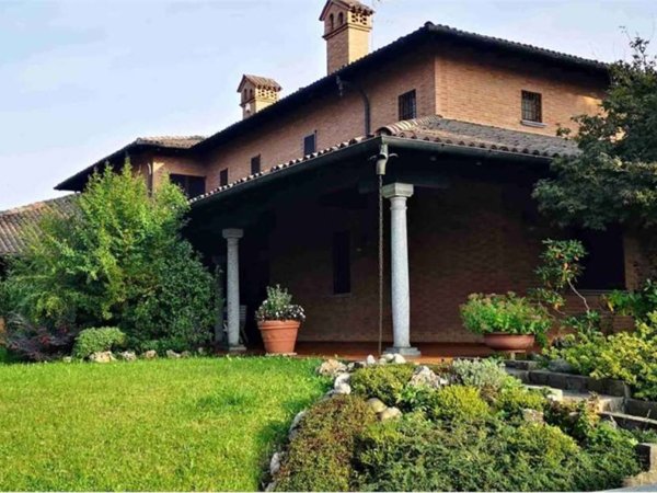 casa indipendente in vendita a Muggiò