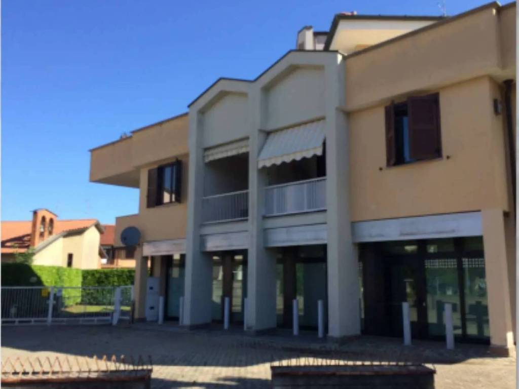 ufficio in vendita a Muggiò in zona Taccona