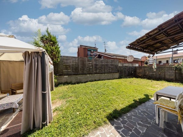 casa indipendente in vendita a Muggiò