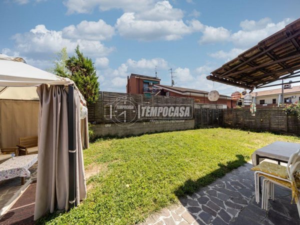 casa indipendente in vendita a Muggiò