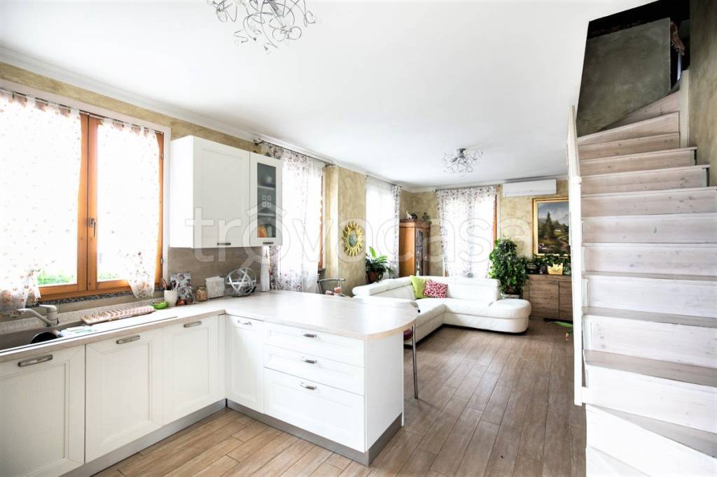 appartamento in vendita a Muggiò