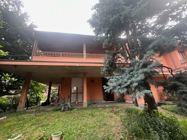 casa indipendente in vendita a Muggiò