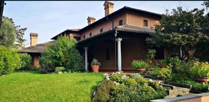 casa indipendente in vendita a Muggiò