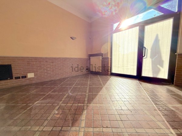 ufficio in vendita a Muggiò