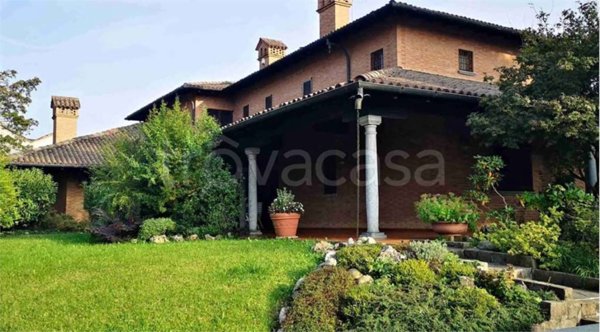 casa indipendente in vendita a Muggiò