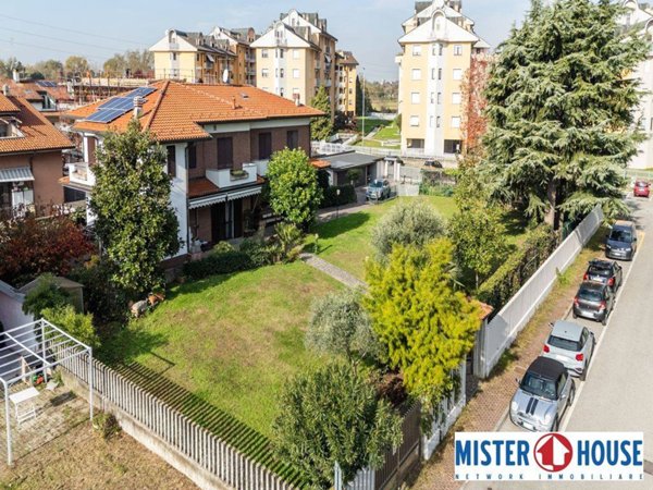 casa indipendente in vendita a Muggiò in zona Taccona