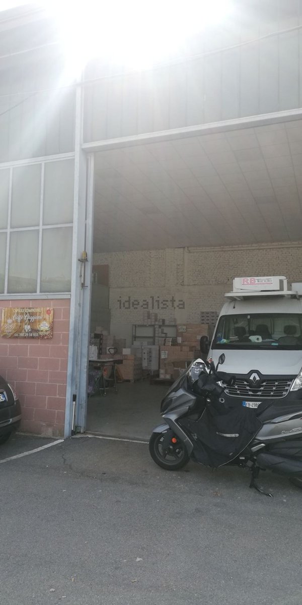 capannone in vendita a Muggiò
