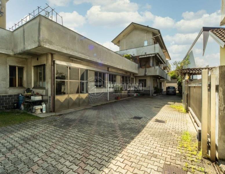 casa indipendente in vendita a Muggiò