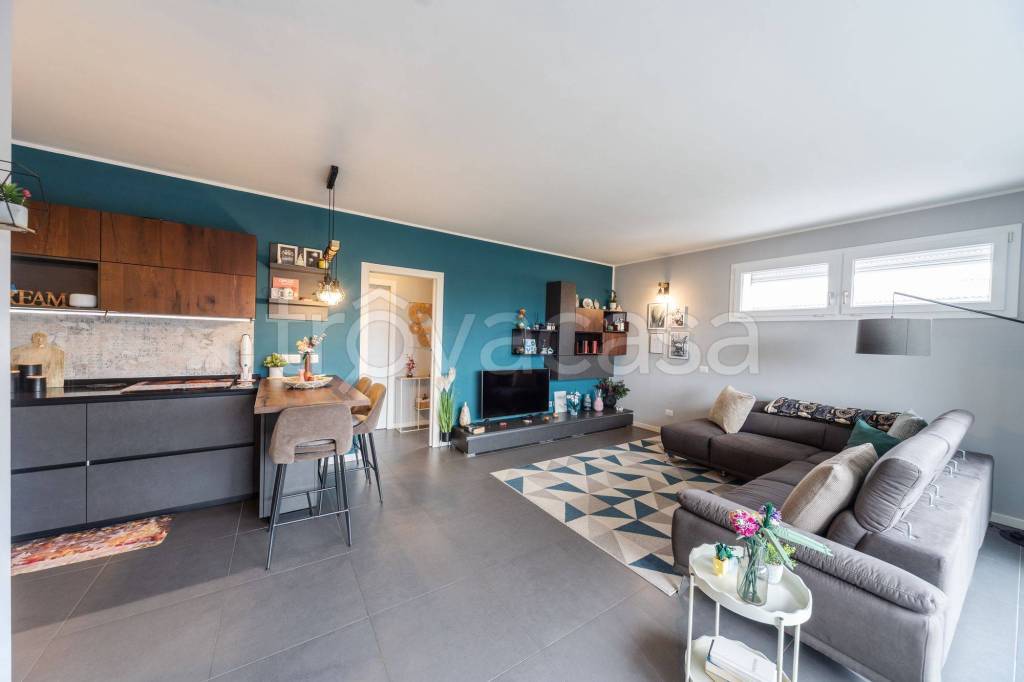 appartamento in vendita a Muggiò in zona Taccona