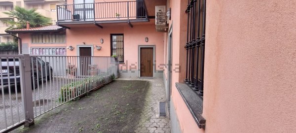 ufficio in vendita a Muggiò