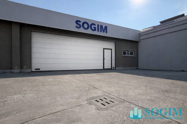 capannone in vendita a Muggiò