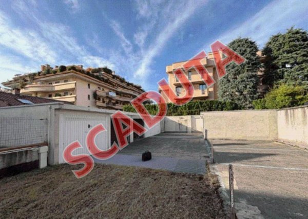 terreno edificabile in vendita a Muggiò in zona Taccona
