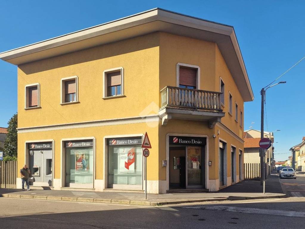 casa indipendente in vendita a Muggiò