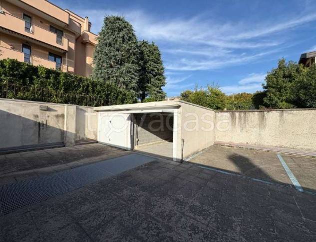 ufficio in vendita a Muggiò