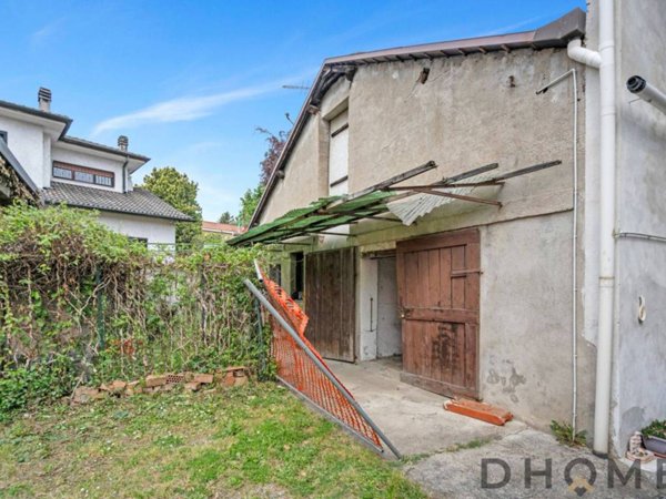 casa indipendente in vendita a Muggiò in zona Taccona