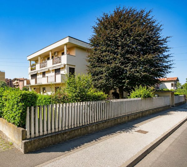 appartamento in vendita a Muggiò in zona Taccona