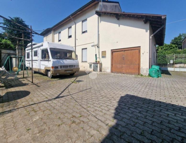 casa indipendente in vendita a Muggiò in zona Taccona