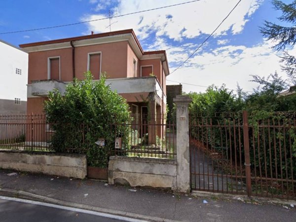 casa indipendente in vendita a Muggiò in zona Taccona