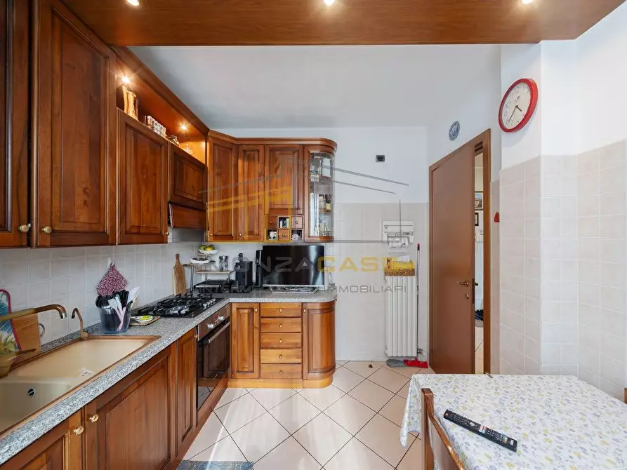 casa indipendente in vendita a Muggiò
