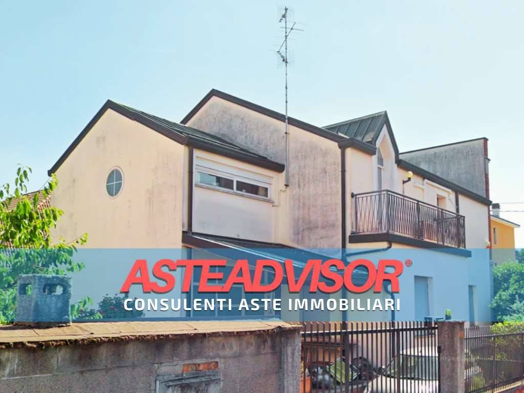 casa indipendente in vendita a Muggiò