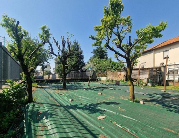 casa indipendente in vendita a Muggiò in zona Taccona