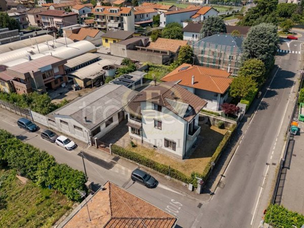 casa indipendente in vendita a Muggiò in zona Taccona