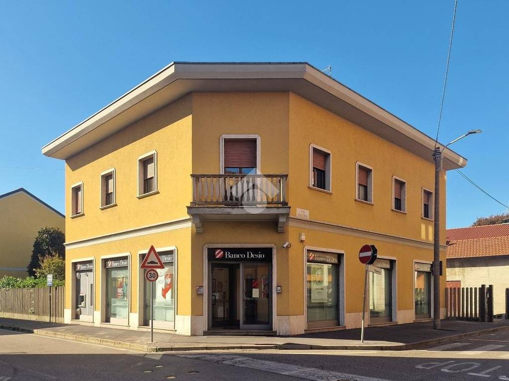 casa indipendente in vendita a Muggiò