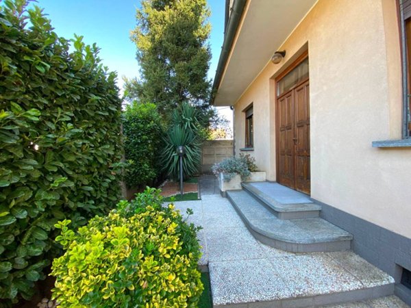 casa indipendente in vendita a Muggiò in zona Taccona