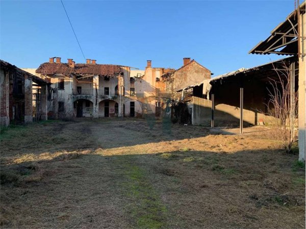 casa indipendente in vendita a Muggiò in zona Taccona