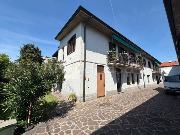casa indipendente in vendita a Muggiò in zona Taccona