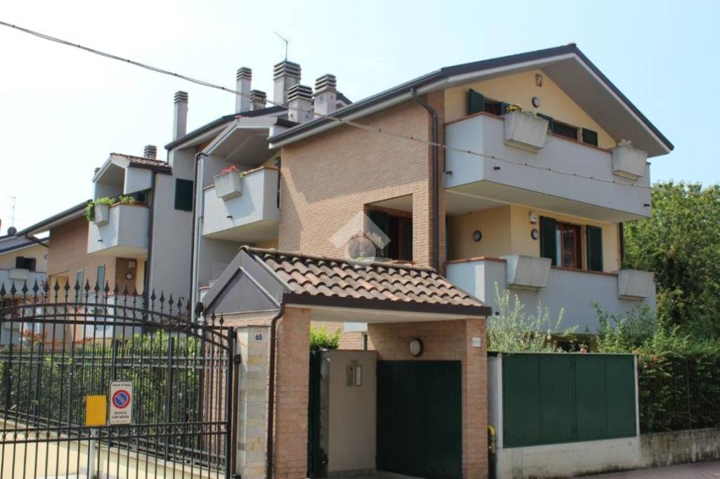 appartamento in vendita a Muggiò in zona Taccona