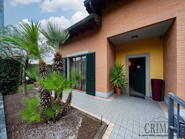 casa indipendente in vendita a Muggiò in zona Taccona