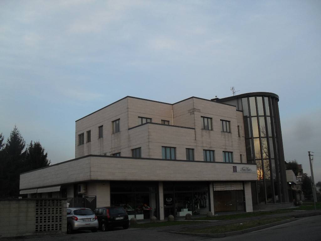 ufficio in vendita a Nova Milanese