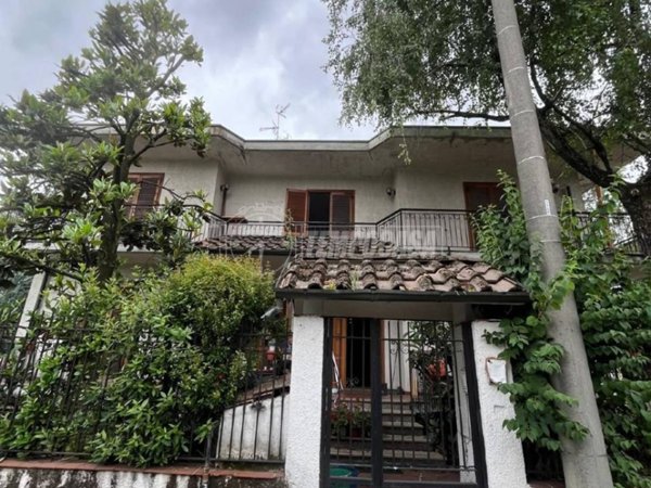 casa indipendente in vendita a Nova Milanese